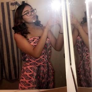 Meet your Posher, Leslie